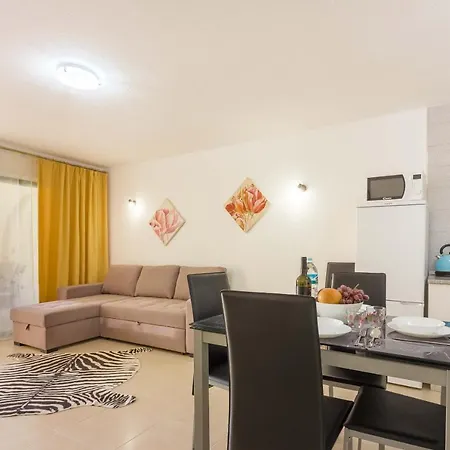 Apartment Mareverde *